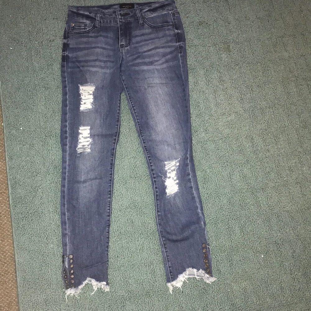 Skinny Distressed Cropped Blue Jeans